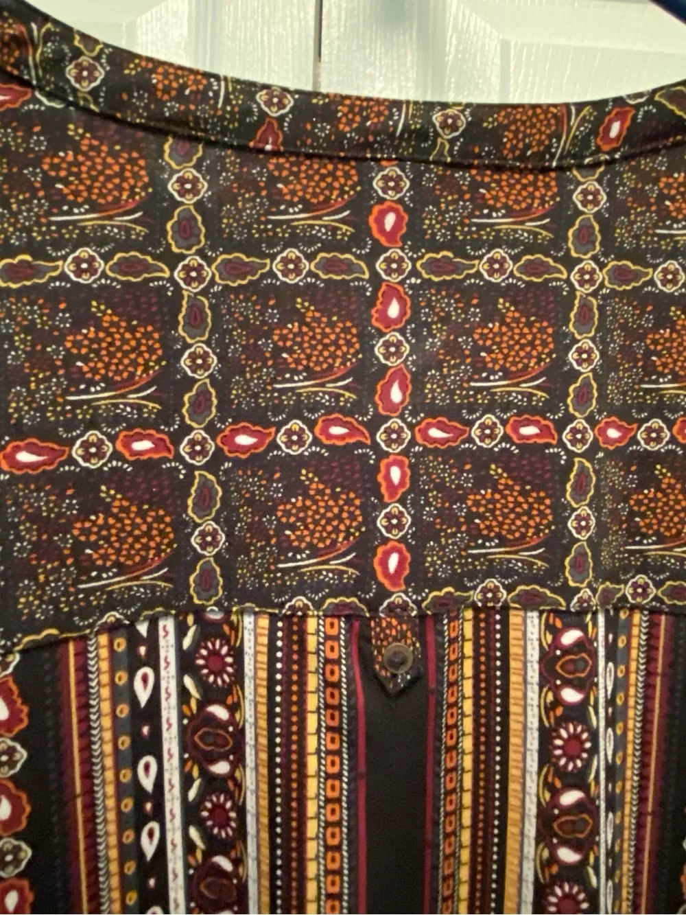 Nygard Autumn/Fall/Earth Tone Colors Mixed Media Geometric Design Blouse 1X
